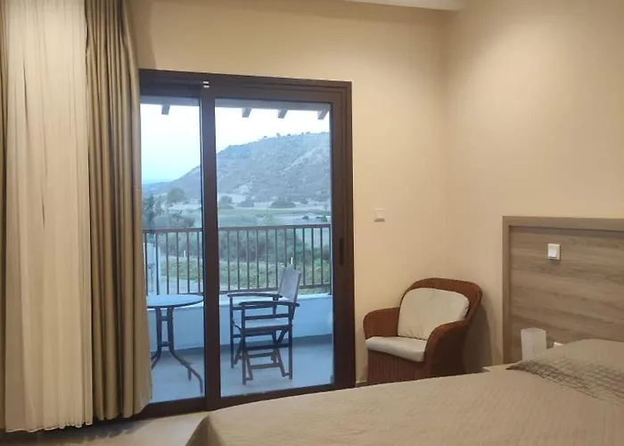 Vina Oliva * Πισσούρι